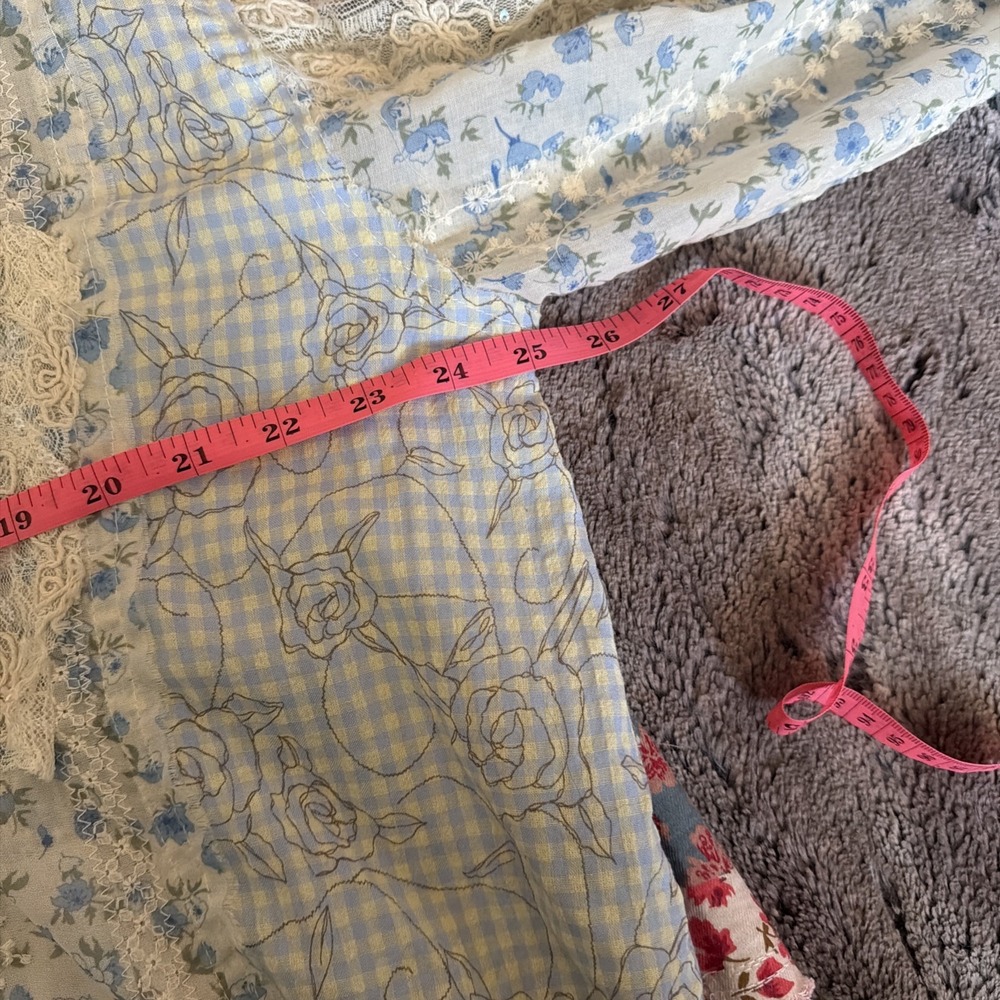 POL Patchwork Lace Sequin Cropped Button Up Shirt… - image 6